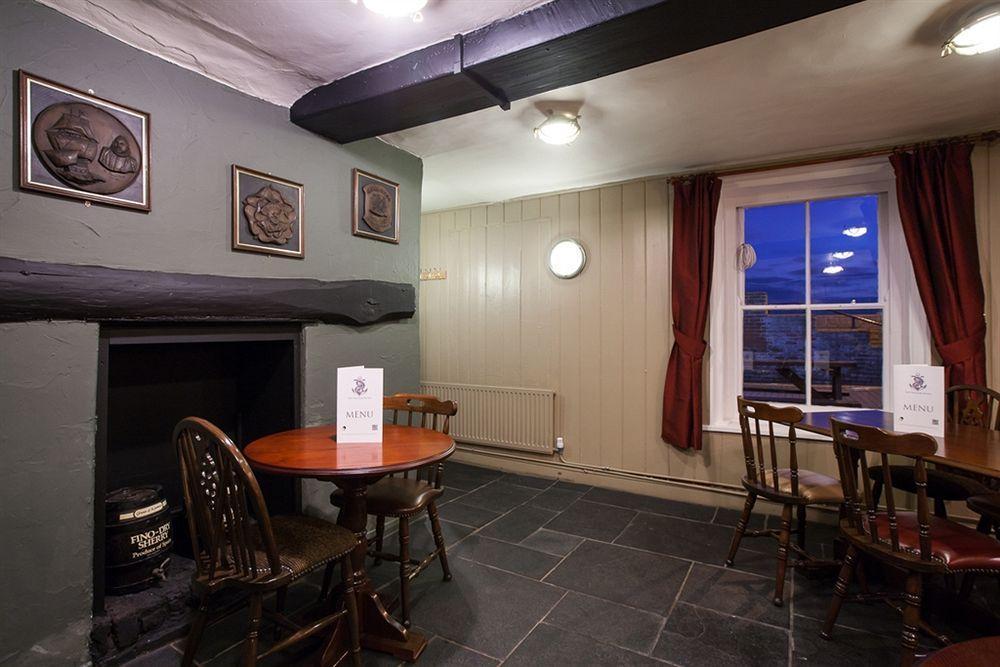 Anchor Hotel Burnham-on-Crouch Екстериор снимка
